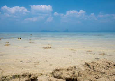 Meer bei Ebbe auf Koh Ngai